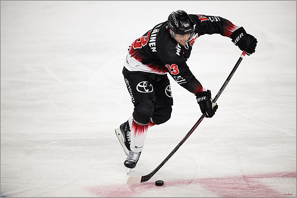 PENNY DEL 1; Kölner Haie - Straubing Tigers; Köln, 19.10.2025