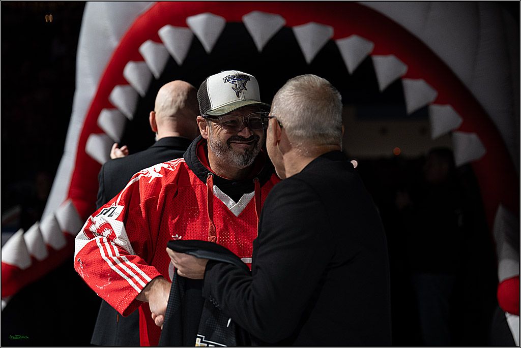 PENNY DEL 1; Koelner Haie - Straubing Tigers; Koeln, 19.10.2025
