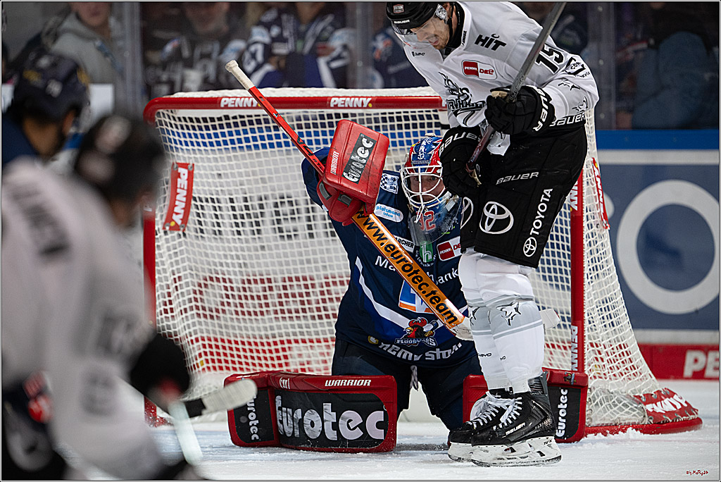 PENNY DEL 1; Iserlohn Roosters - Kölner Haie; Iserlohn, 28.10.2025