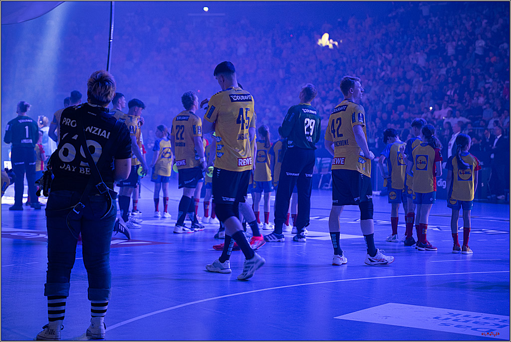 DHB-Pokal Lidl-F4 - THW Kiel - Rhein-Neckar Löwen; Köln, 12.04.2025