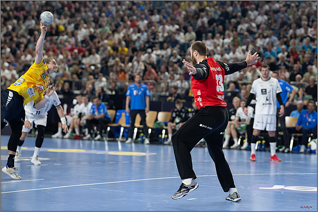 DHB-Pokal Lidl-F4 - THW Kiel - Rhein-Neckar Löwen; Köln, 12.04.2025