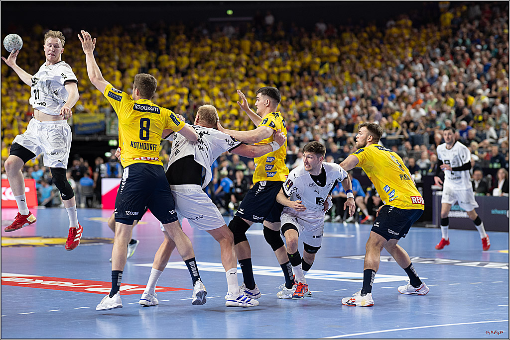 DHB-Pokal Lidl-F4 - THW Kiel - Rhein-Neckar Löwen; Köln, 12.04.2025