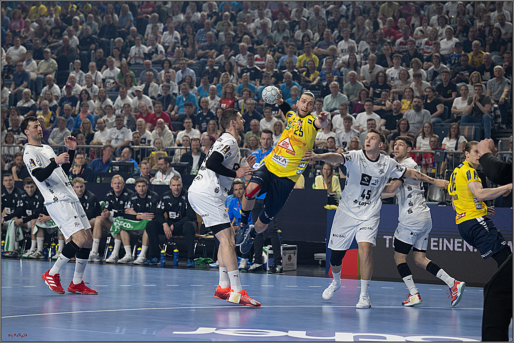 DHB-Pokal Lidl-F4 - THW Kiel - Rhein-Neckar Löwen; Köln, 12.04.2025