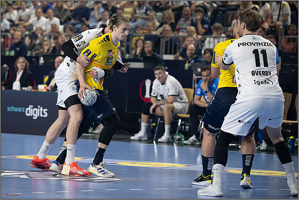DHB-Pokal Lidl-F4 - THW Kiel - Rhein-Neckar Löwen; Köln, 12.04.2025