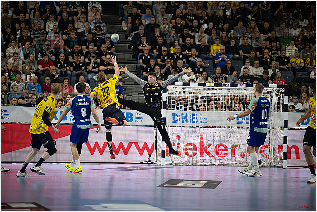 DHB-Pokal Lidl-F4  Spiel um 3. Platz - Rhein-Neckar Löwen - HBW Balingen-Weilstetten; Köln, 13.04.2025