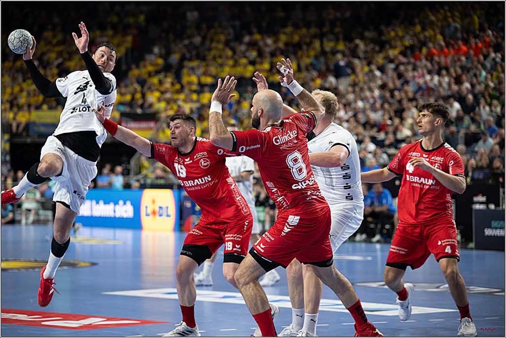 DHB-Pokal Lidl-F4  Finale - THW Kiel - MT Melsungen; Köln, 13.04.2025