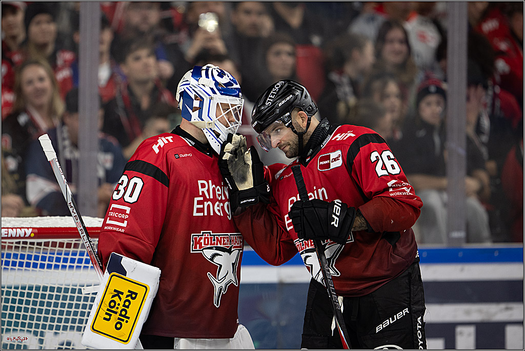 PENNY DEL 1; Kölner Haie - Löwen Frankfurt; Köln, 26.10.2025