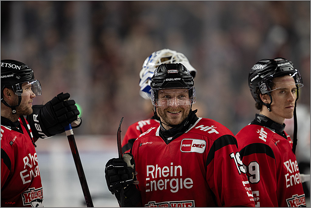PENNY DEL 1; Kölner Haie - Löwen Frankfurt; Köln, 26.10.2025