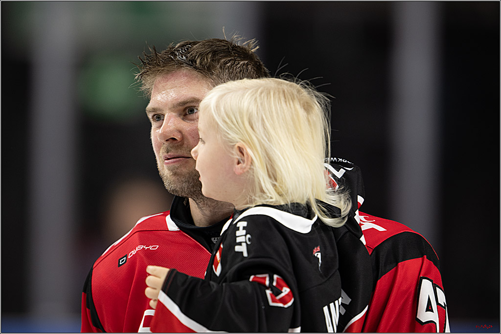 PENNY DEL 1; Kölner Haie - Löwen Frankfurt; Köln, 26.10.2025