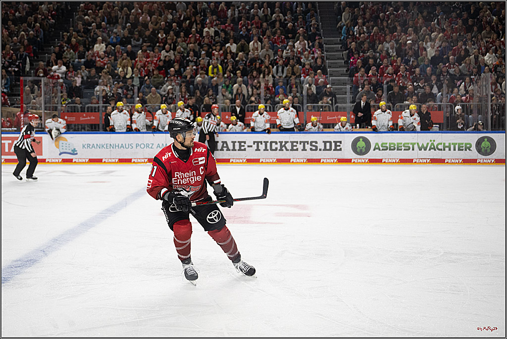 PENNY DEL 1; Kölner Haie - Löwen Frankfurt; Köln, 26.10.2025