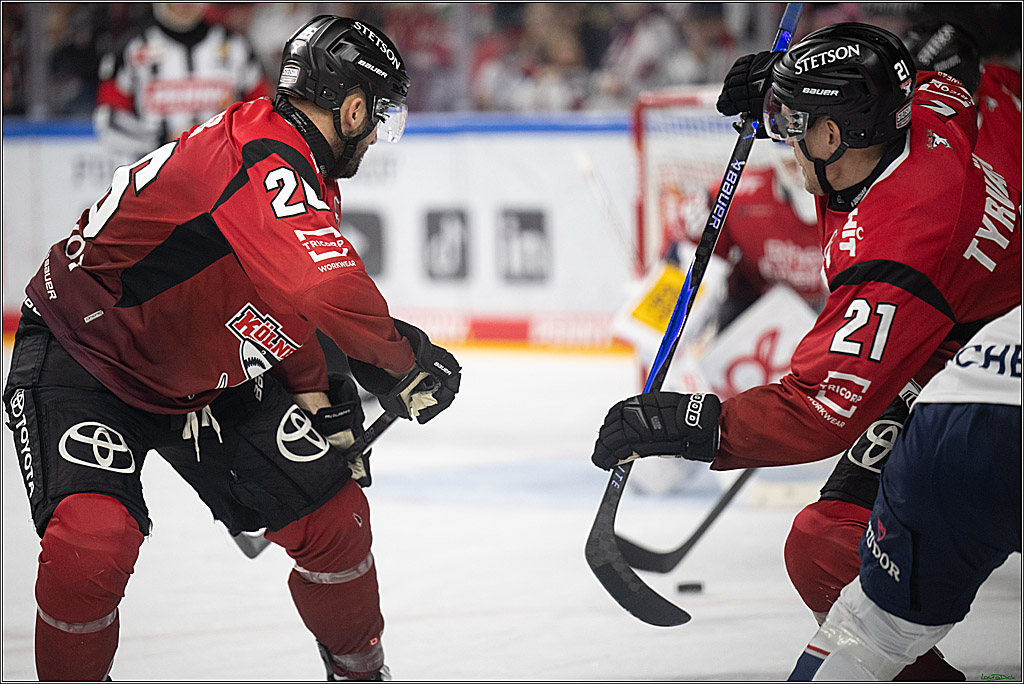 PENNY DEL 1; Koelner Haie - EHC Red Bull Muenchen; Koeln, 02.11.2025