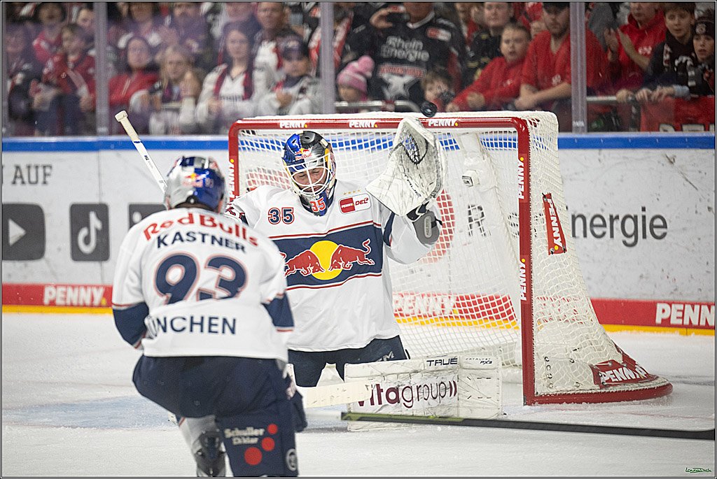 PENNY DEL 1; Koelner Haie - EHC Red Bull Muenchen; Koeln, 02.11.2025