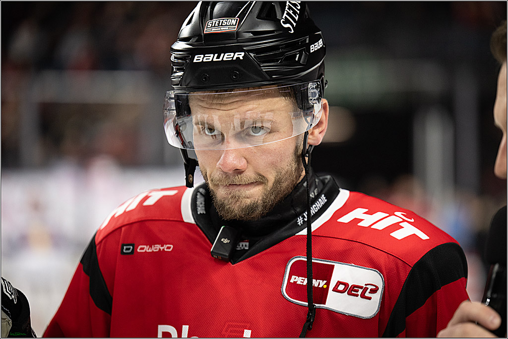 PENNY DEL 1; Koelner Haie - EHC Red Bull Muenchen; Koeln, 02.11.2025