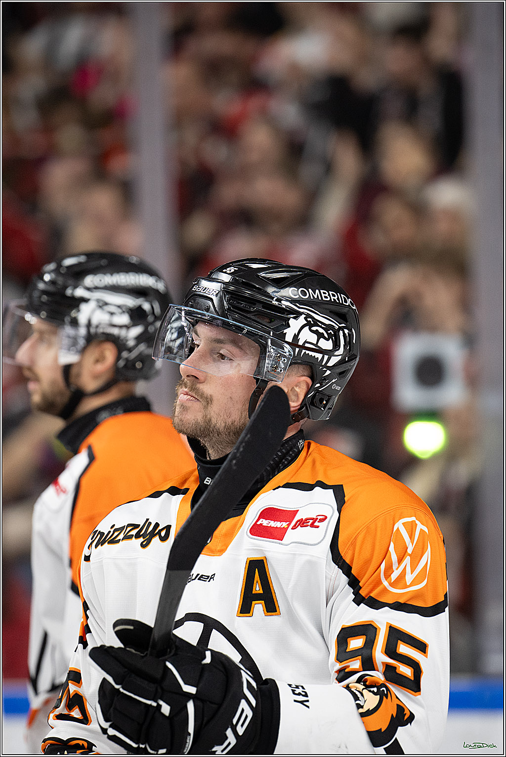 PENNY DEL; Kölner Haie-Grizzlys Wolfsburg; Köln, 18.12.2025