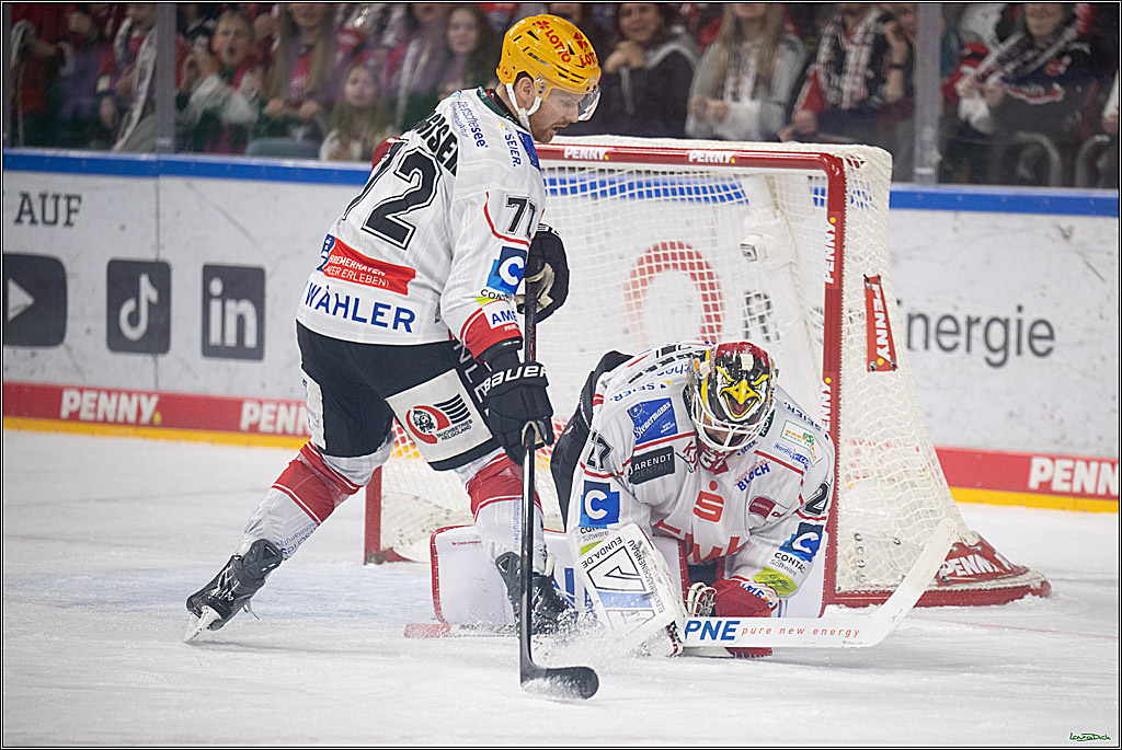 DEL: Kölner Haie - Fischtown Pinguins Bremerhaven; Köln, 26.12.2025