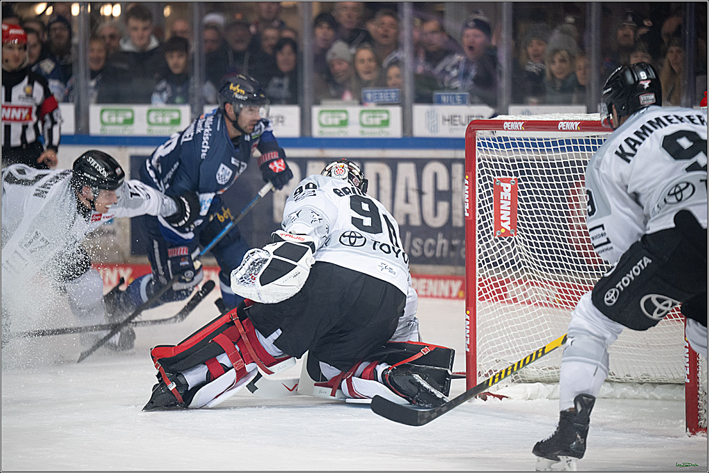 PENNY DEL: Iserlohn Roosters - Kölner Haie; Iserlohn, 30.12.2025