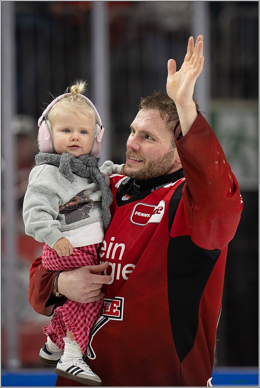 PENNY DEL 1; Kölner Haie - Dresdner Eislöwen; Köln, 25.02.2026
