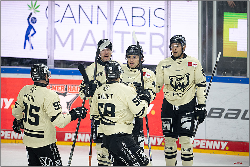 PENNY DEL 1; Kölner Haie - Grizzly Wolfsburg; Köln, 18.09.2026