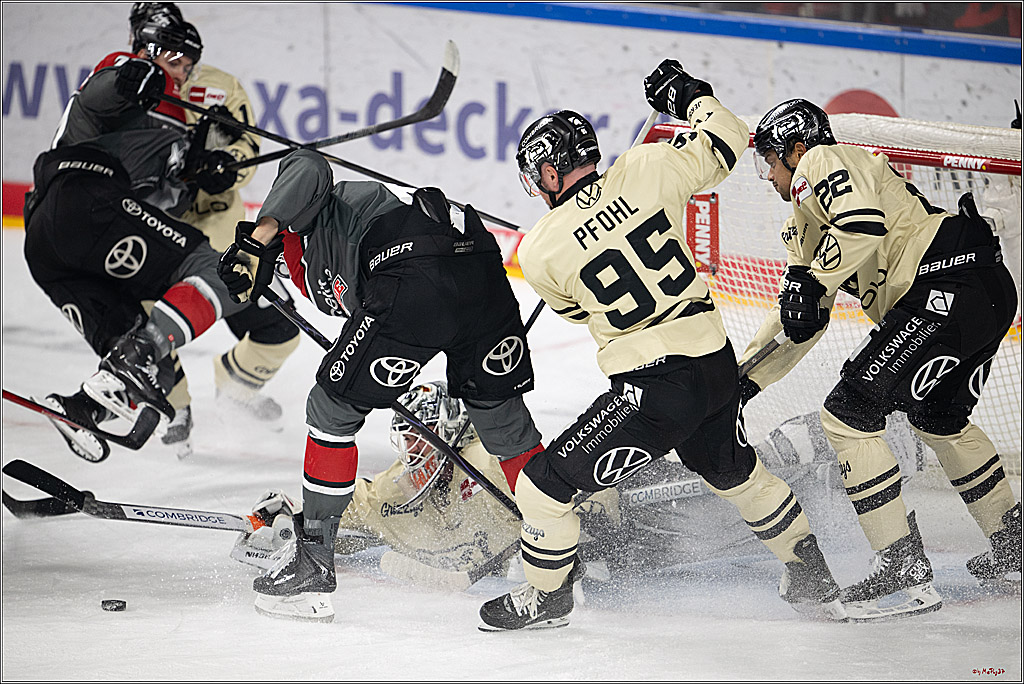 PENNY DEL 1; Kölner Haie - Grizzly Wolfsburg; Köln, 18.09.2026