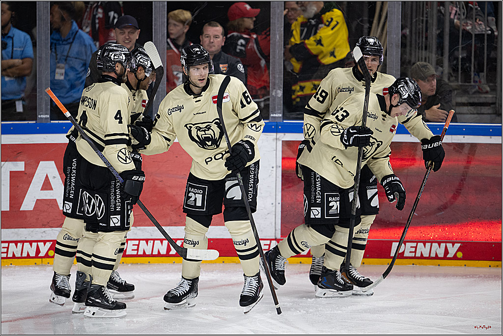 PENNY DEL 1; Kölner Haie - Grizzly Wolfsburg; Köln, 18.09.2026