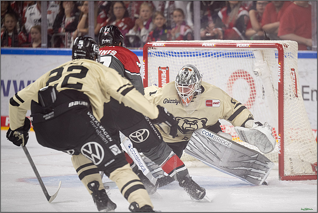 PENNY DEL 1; Kölner Haie - Grizzly Wolfsburg; Köln, 18.09.2026