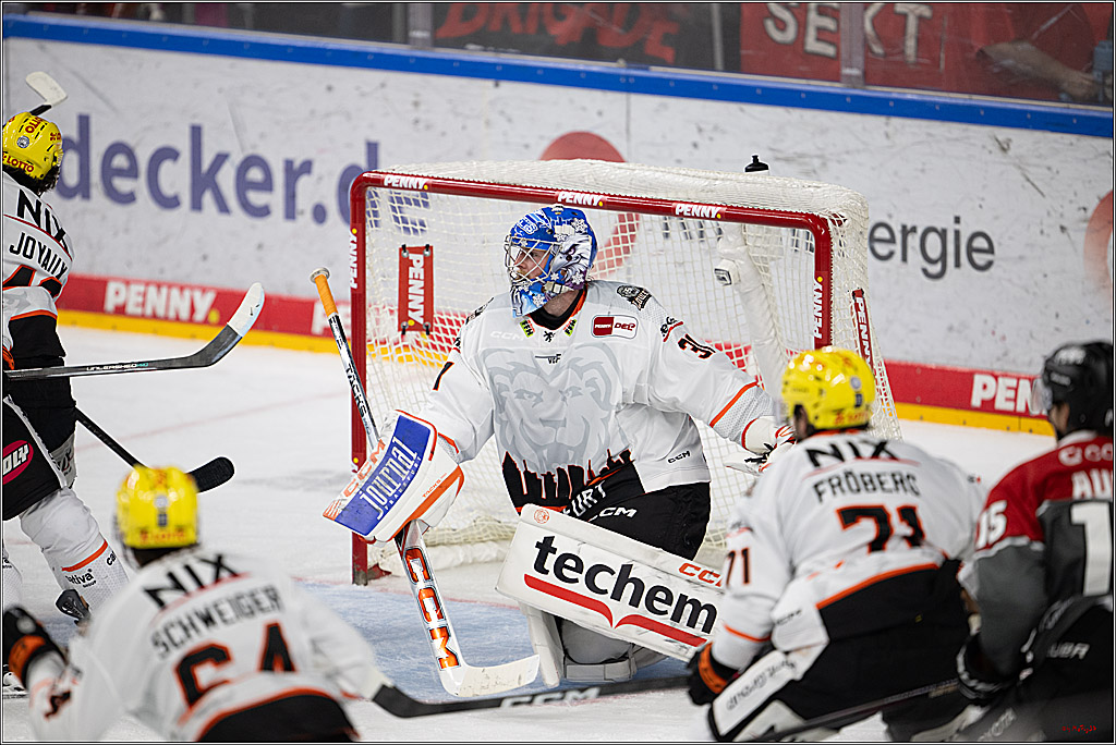 PENNY DEL 1; Kölner Haie - Löwen Frankfurt; Köln, 20.09.2026