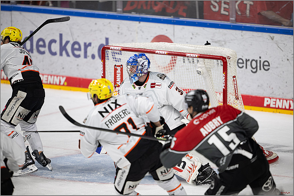 PENNY DEL 1; Kölner Haie - Löwen Frankfurt; Köln, 20.09.2026