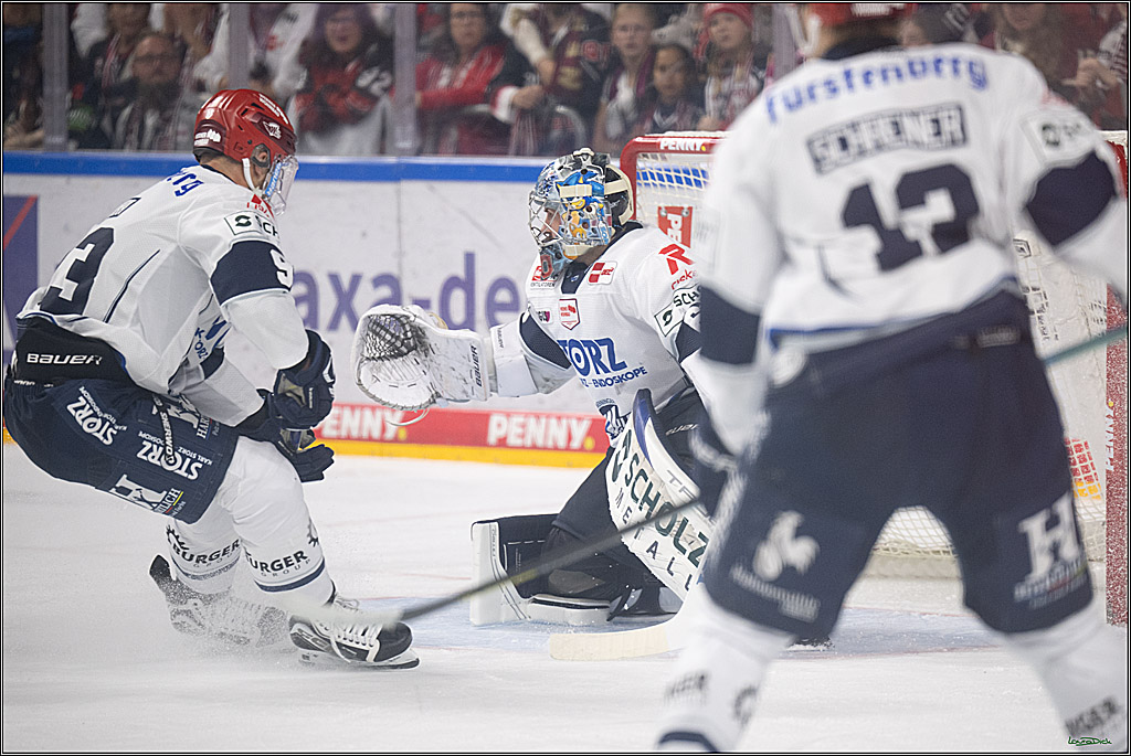 PENNY DEL 1; Kölner Haie - Schwenninger Wild Wings; Köln, 09.10.2026