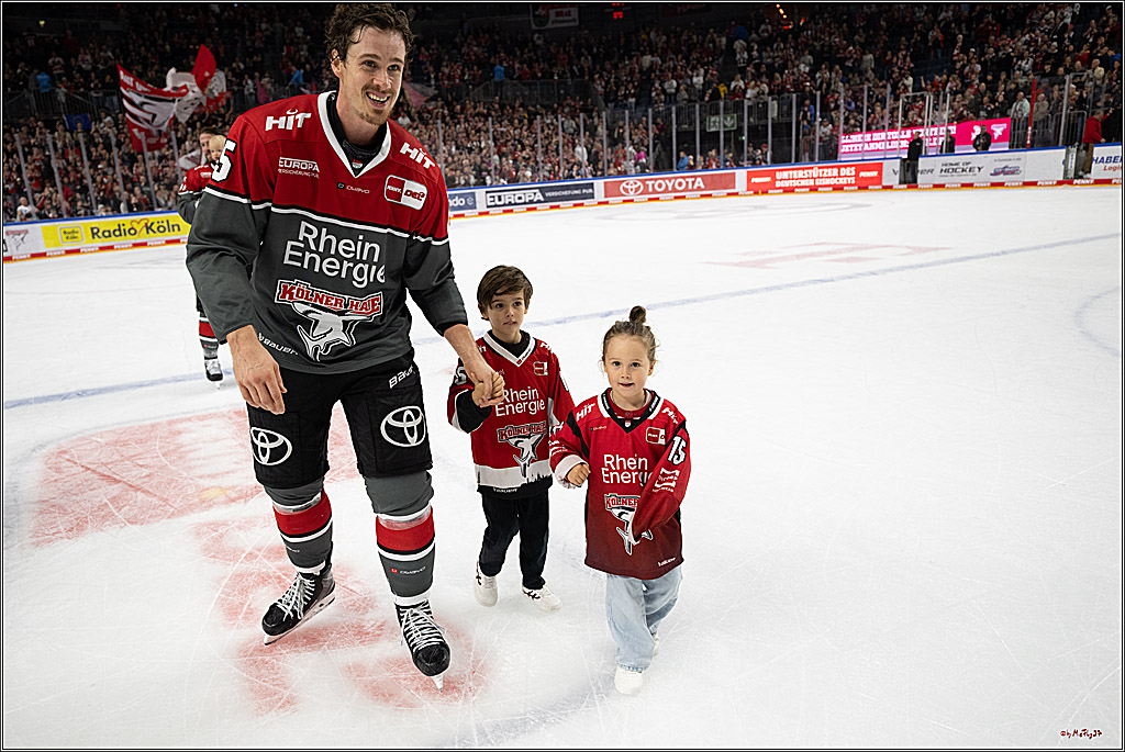 PENNY DEL 1; Kölner Haie - Fischtown Pinguins Bremerhaven; Köln, 18.10.2026