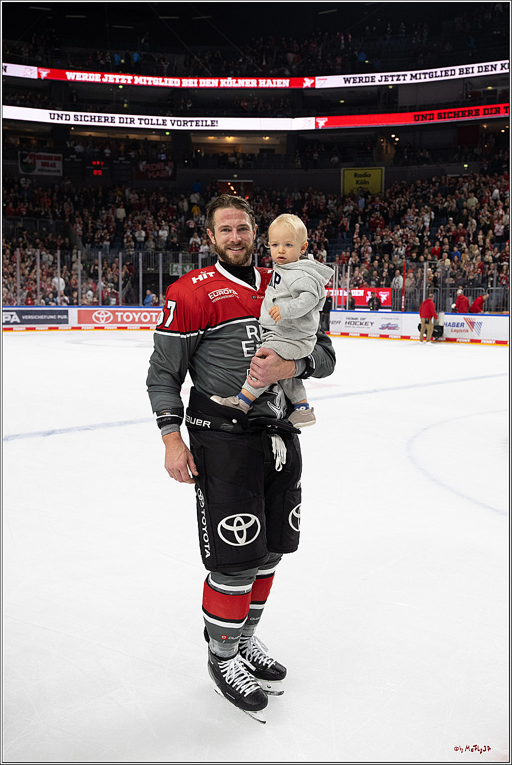 PENNY DEL 1; Kölner Haie - Fischtown Pinguins Bremerhaven; Köln, 18.10.2026