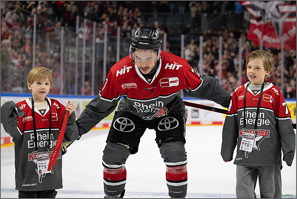 PENNY DEL 1; Kölner Haie - Fischtown Pinguins Bremerhaven; Köln, 18.10.2026