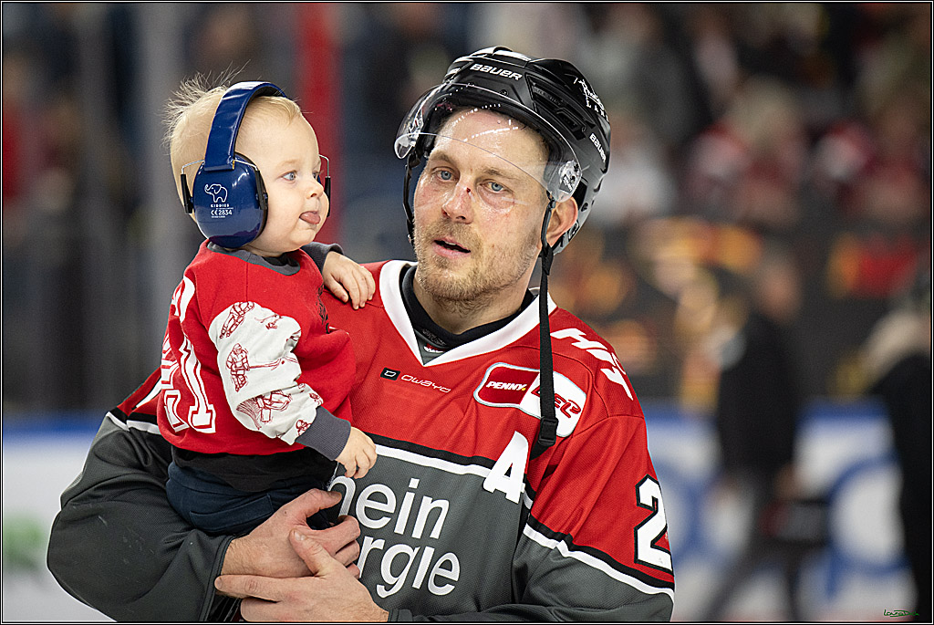 PENNY DEL 1; Kölner Haie - Fischtown Pinguins Bremerhaven; Köln, 18.10.2026