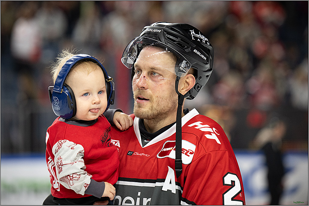 PENNY DEL 1; Kölner Haie - Fischtown Pinguins Bremerhaven; Köln, 18.10.2026