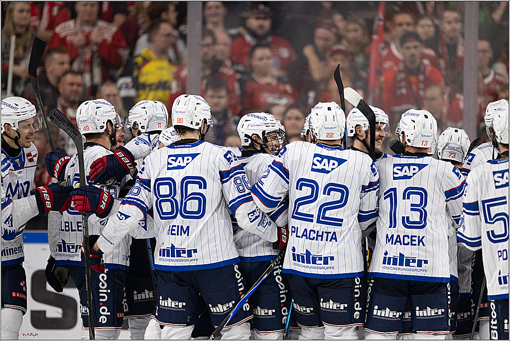 PENNY DEL 1; Kölner Haie - Adler Mannheim; Köln, 27.10.2026