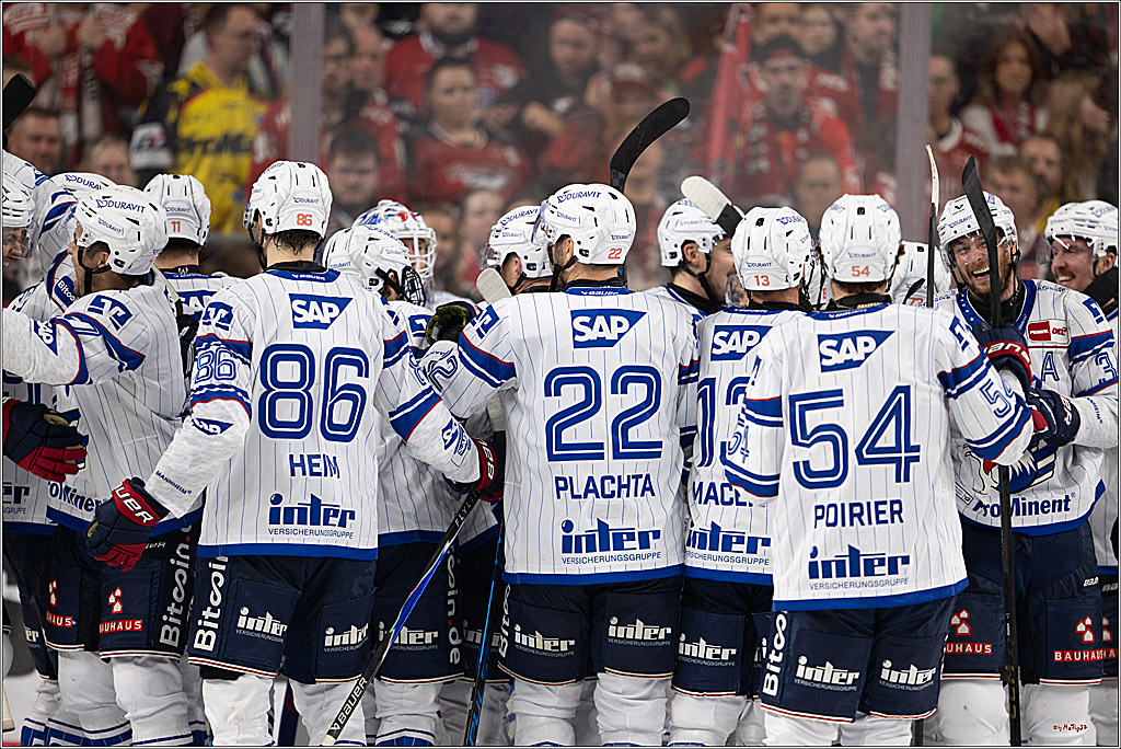 PENNY DEL 1; Kölner Haie - Adler Mannheim; Köln, 27.10.2026
