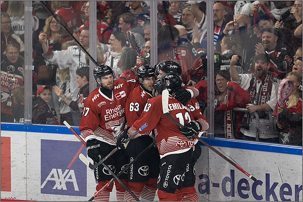PENNY DEL 1; Kölner Haie - Adler Mannheim; Köln, 27.10.2026