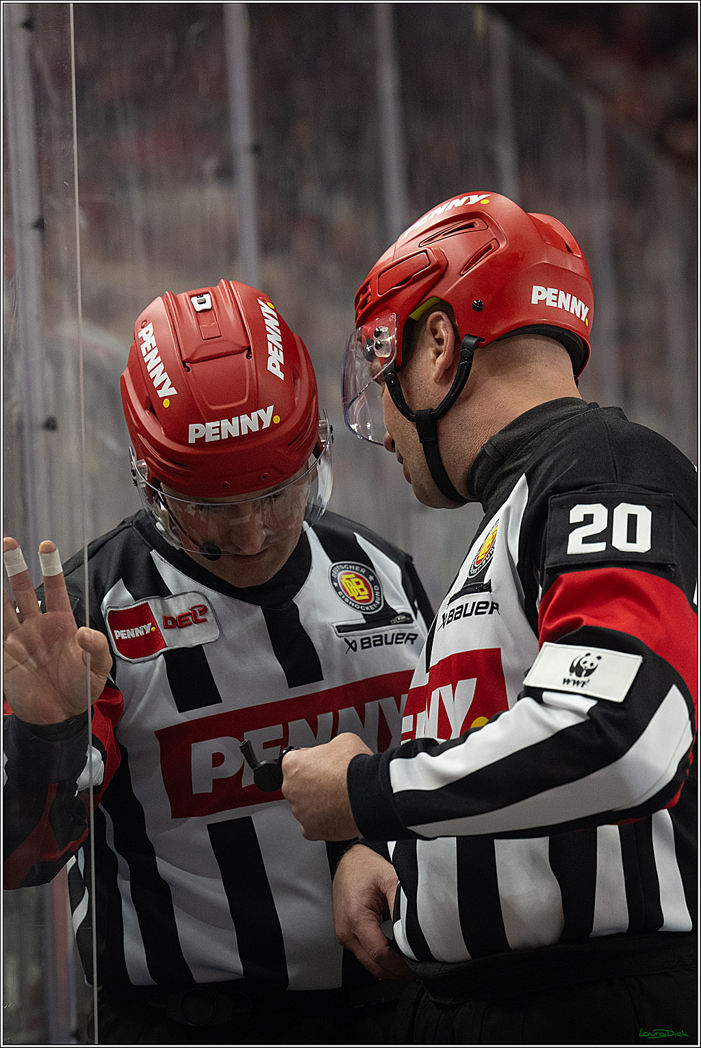 PENNY DEL 1; Kölner Haie - Adler Mannheim; Köln, 27.10.2026