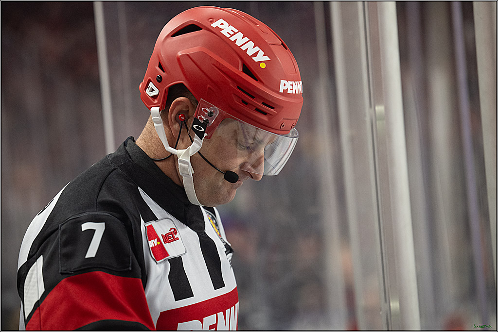 PENNY DEL 1; Kölner Haie - Adler Mannheim; Köln, 27.10.2026