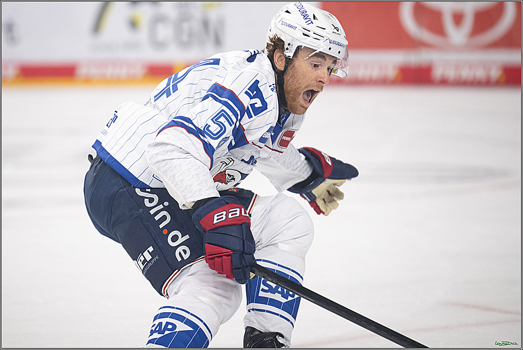 PENNY DEL 1; Kölner Haie - Adler Mannheim; Köln, 27.10.2026