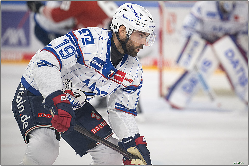 PENNY DEL 1; Kölner Haie - Adler Mannheim; Köln, 27.10.2026