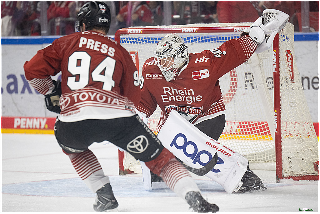 PENNY DEL 1; Kölner Haie - Adler Mannheim; Köln, 27.10.2026