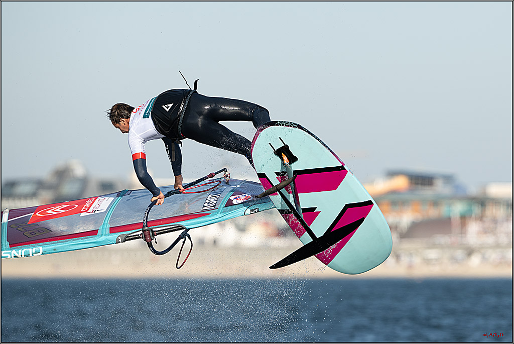 PWA - Citroen - World Windsurfing Tour Sylt 2026 - Tag 5 - Slalom Foil Men; Sylt Westerland, 30.09.2026