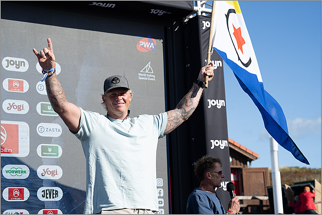 PWA - Citroen - World Windsurfing Tour Sylt 2026 - Tag 9 Siegerrehrungen Slalom Foil Men u. Freestyle Men; Sylt Westerland, 04.10.2026