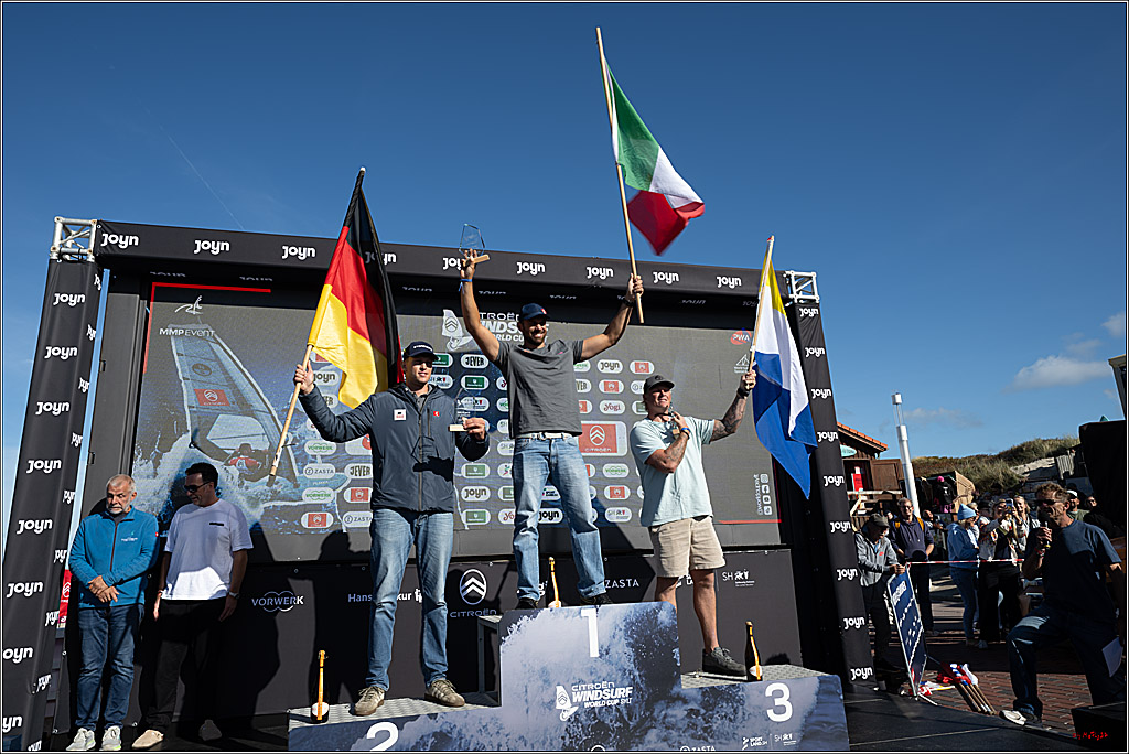 PWA - Citroen - World Windsurfing Tour Sylt 2026 - Tag 9 Siegerrehrungen Slalom Foil Men u. Freestyle Men; Sylt Westerland, 04.10.2026