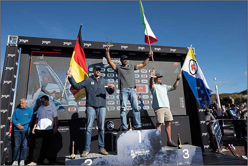 PWA - Citroen - World Windsurfing Tour Sylt 2026 - Tag 9 Siegerrehrungen Slalom Foil Men u. Freestyle Men; Sylt Westerland, 04.10.2026