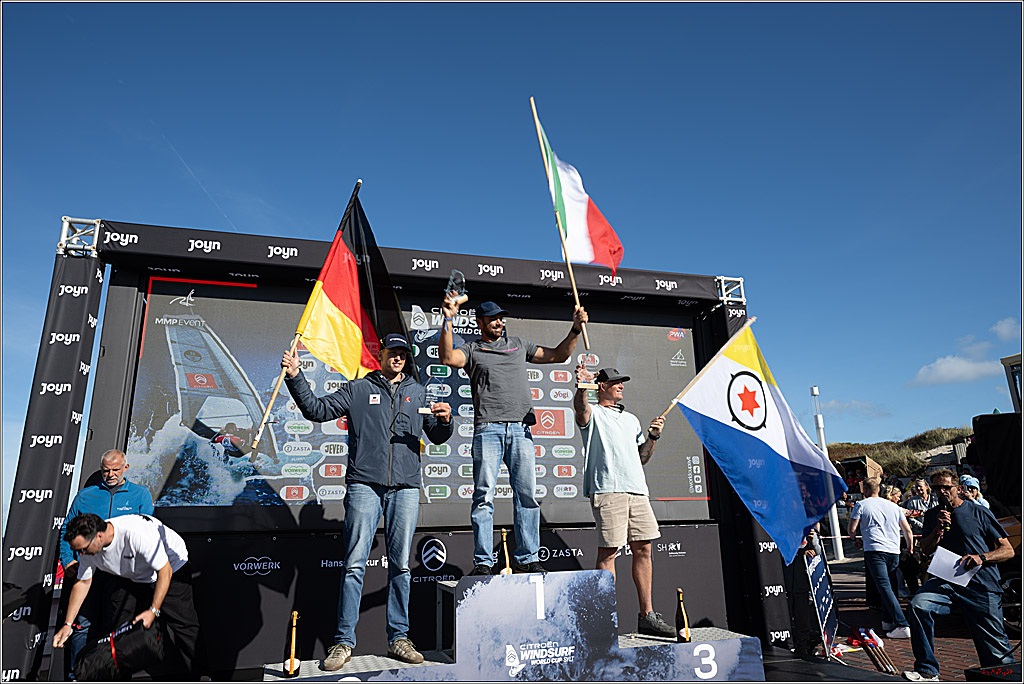 PWA - Citroen - World Windsurfing Tour Sylt 2026 - Tag 9 Siegerrehrungen Slalom Foil Men u. Freestyle Men; Sylt Westerland, 04.10.2026