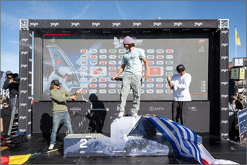 PWA - Citroen - World Windsurfing Tour Sylt 2026 - Tag 9 Siegerrehrungen Slalom Foil Men u. Freestyle Men; Sylt Westerland, 04.10.2026