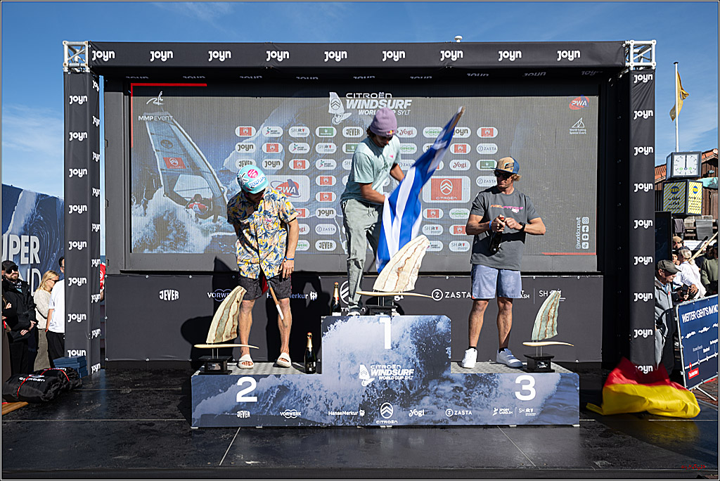 PWA - Citroen - World Windsurfing Tour Sylt 2026 - Tag 9 Siegerrehrungen Slalom Foil Men u. Freestyle Men; Sylt Westerland, 04.10.2026