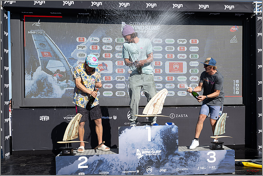 PWA - Citroen - World Windsurfing Tour Sylt 2026 - Tag 9 Siegerrehrungen Slalom Foil Men u. Freestyle Men; Sylt Westerland, 04.10.2026