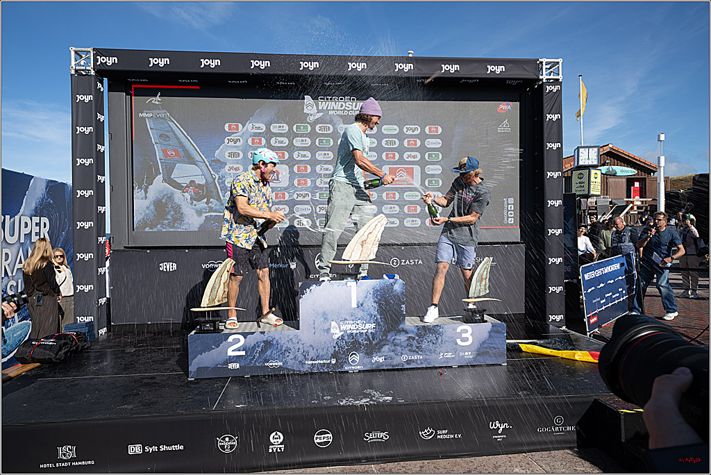 PWA - Citroen - World Windsurfing Tour Sylt 2026 - Tag 9 Siegerrehrungen Slalom Foil Men u. Freestyle Men; Sylt Westerland, 04.10.2026